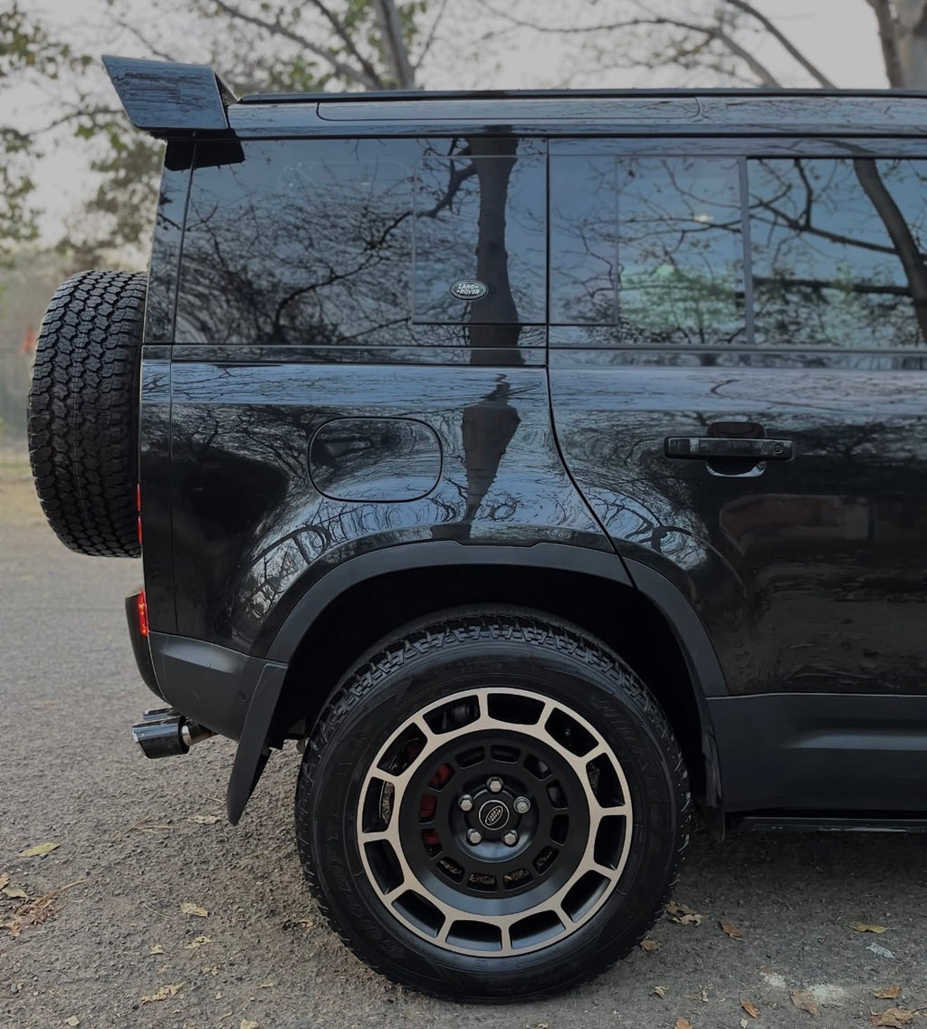 Land Rover Defender Rear Ladder | Rugged Exterior Upgrade – Mindzy Mods